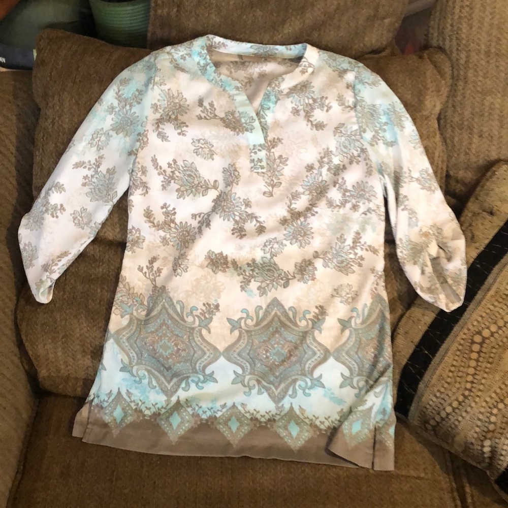 Chico’s Elegant Tunic Top